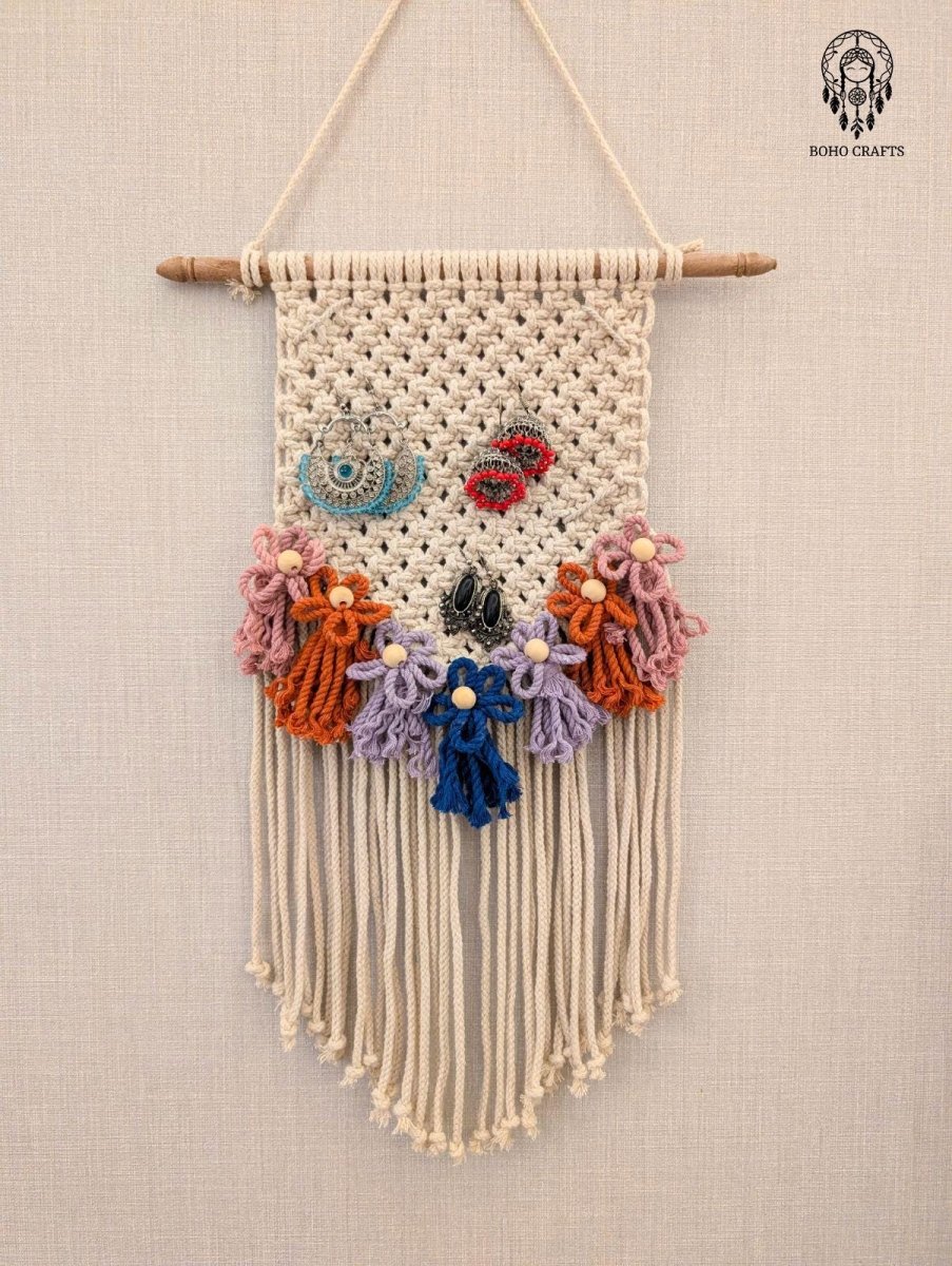 Macramé Wall Hanging: Boho Flowers and Wooden Beads - Photo & Jewelry Holder Cotton