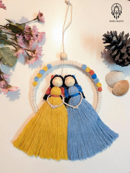 Boho Couple Doll Macrame Wall Hanging: Handmade Friendship Ornament. Christmas gift for couples. Boho_Couple_Doll