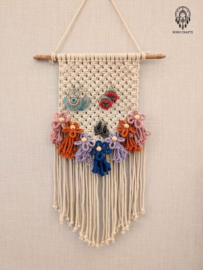 Macramé Wall Hanging: Boho Flowers and Wooden Beads - Photo & Jewelry Holder Cotton