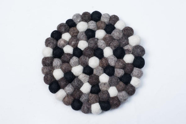 Monochrome Pebble Wool Felt Coaster Set – Round/Square cozy_decor