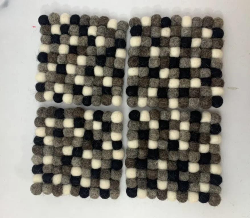 Monochrome Pebble Wool Felt Coaster Set – Round/Square cozy_decor