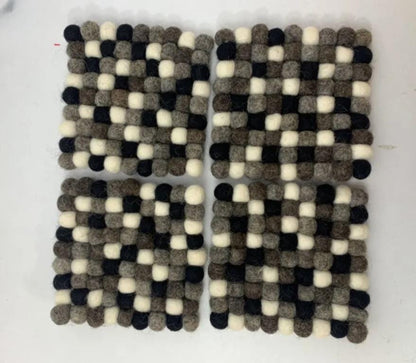 Monochrome Pebble Wool Felt Coaster Set – Round/Square cozy_decor