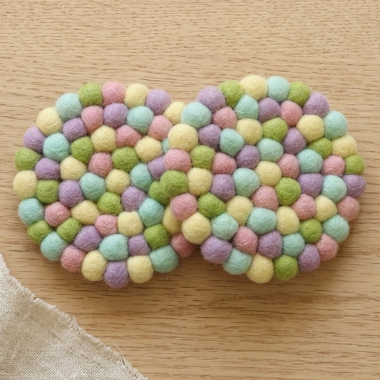 Pastell Regenbogen / Filzuntersetzer aus Pastellwolle – 4er Set