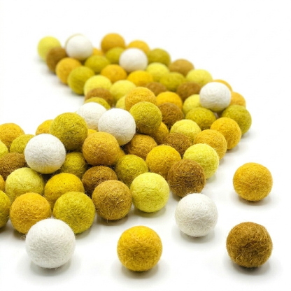 2.2 cm Handmade Wool Felt Balls