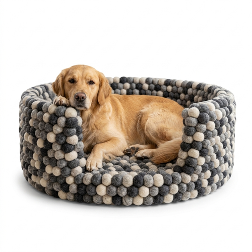 Monochrome Wool Felt Dog Bed