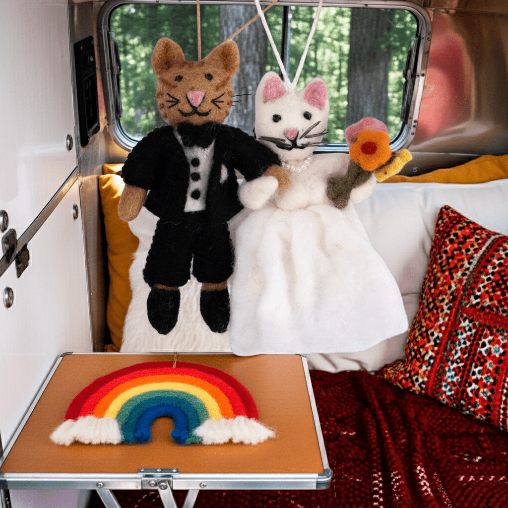 Wool Felt Cat Couple (Bride & Groom) Christmas Ornament – Handmade in Nepal (Single/Pair/Set of 5)namaste artisans