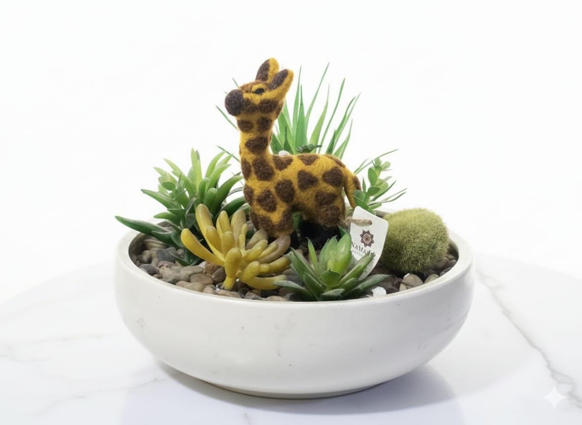 Wool Felt Giraffe Christmas Ornament – Handmade in Nepal (Single/Pair/Set of 5) client_gift