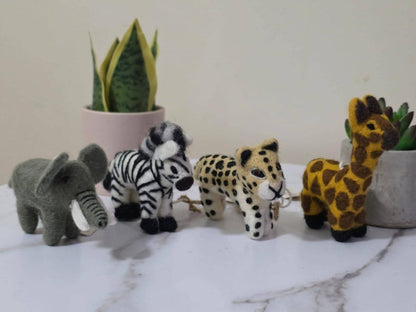 Wool Felt Giraffe Christmas Ornament – Handmade in Nepal (Single/Pair/Set of 5) client_gift